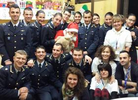 Gli Allievi del 17 corso della scuola Marescialli si erano gi recati a far visita ai piccoli pazienti di Belcolle durante i primi giorni di dicembre.